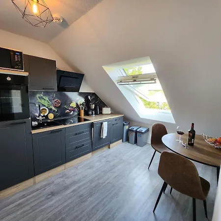 3-room With Balcony Apartment