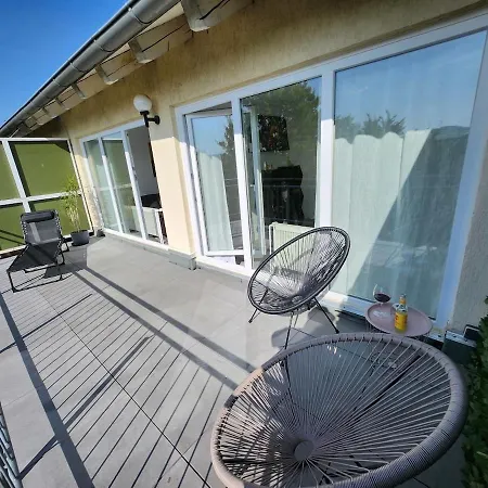 3-room With Balcony Apartment